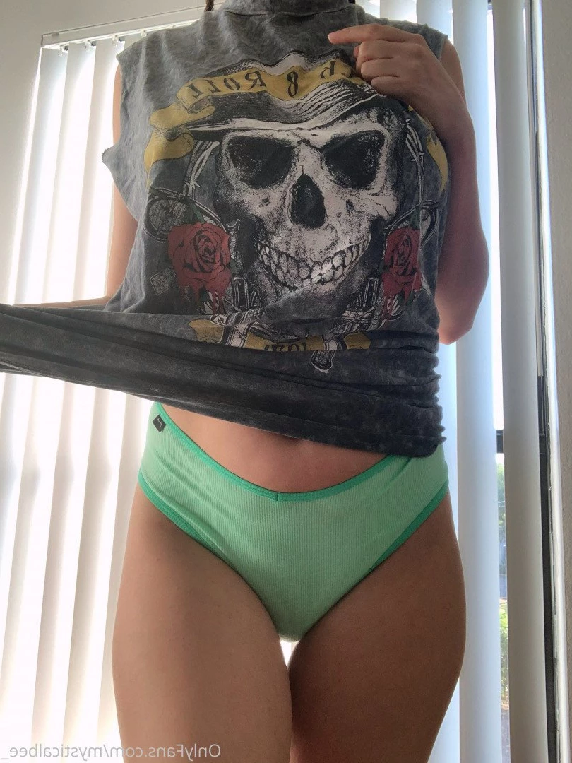  MysticalBee  [ mysticalbee_ ] Onlyfans leaked photo 863462 on Hotleaks.tv