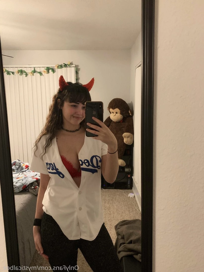  MysticalBee  [ mysticalbee_ ] Onlyfans leaked photo 863687 on Hotleaks.tv