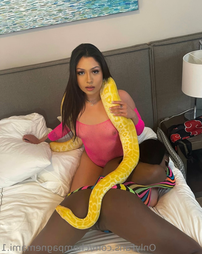Champagne Mami [ champagnemami.1 ] Onlyfans leaked photo 13871096 on Hotleaks.tv