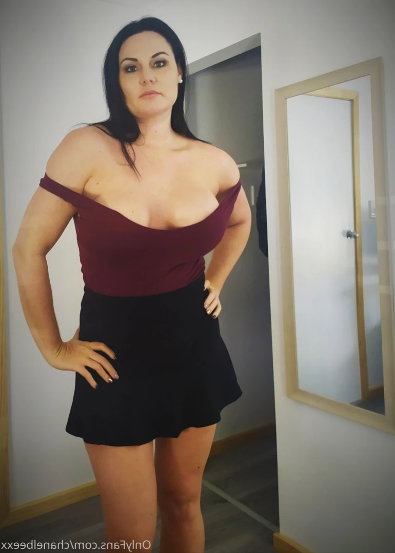 Chanel Bee xxx FREE😈😈 [ chanelbeexx ] Onlyfans leaked photo 12064742 on Hotleaks.tv