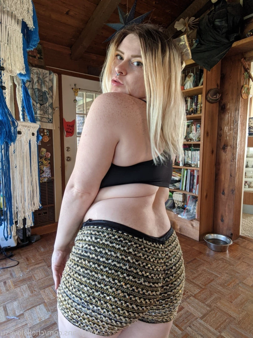 Chelle Silverstein🔞 [ chellelovesu ] Onlyfans leaked photo 12096424 on Hotleaks.tv