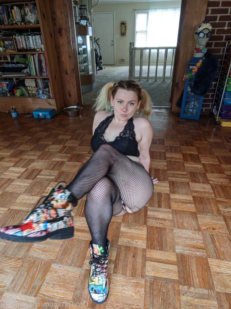 Chelle Silverstein🔞 [ chellelovesu ] Onlyfans leaked photo 16093068 on Hotleaks.tv