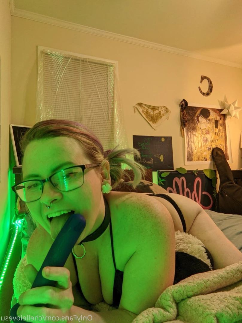 Chelle Silverstein🔞 [ chellelovesu ] Onlyfans leaked photo 16208352 on Hotleaks.tv