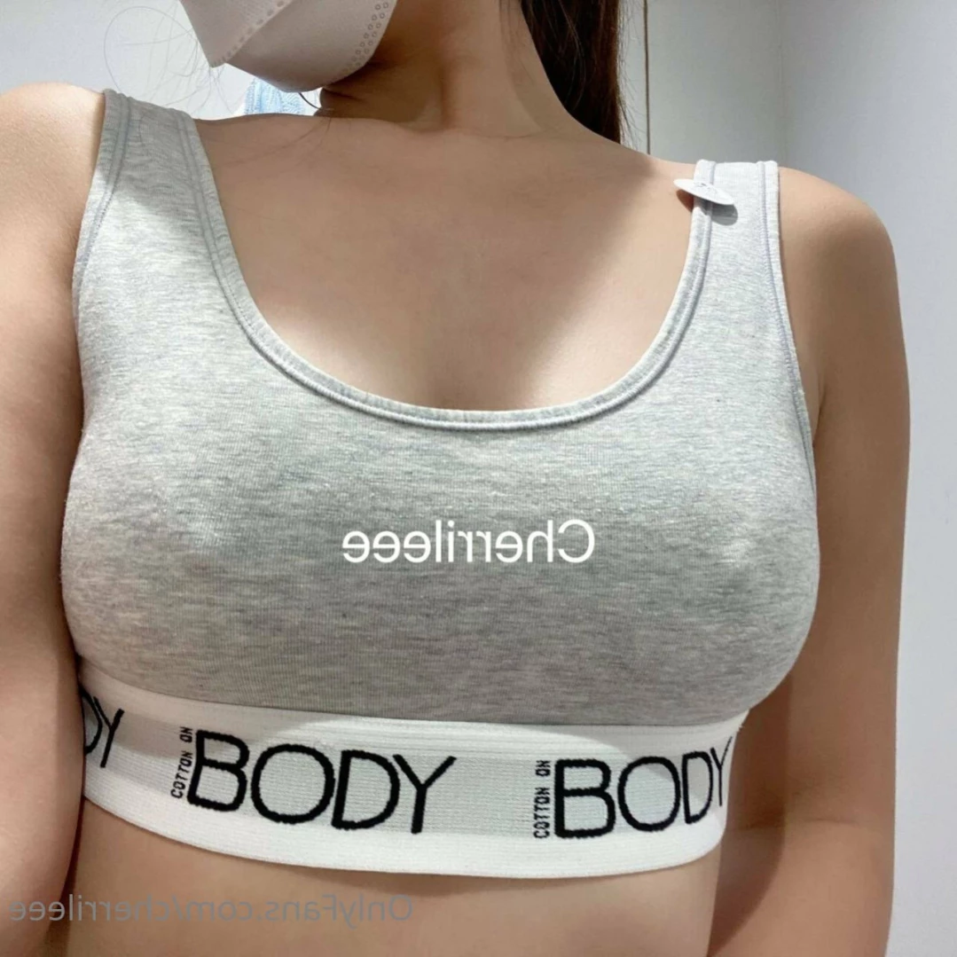 The Braless Babe [ cherrileee ] Onlyfans leaked photo 12110643 on Hotleaks.tv