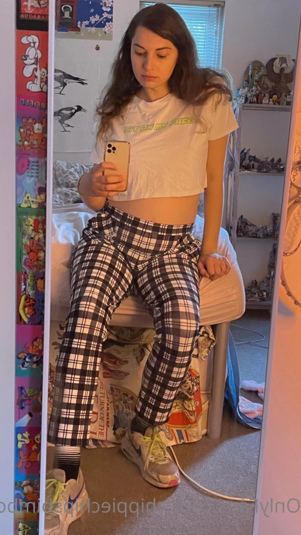 hayley [ chippiechipsbimbo ] Onlyfans leaked photo 10935185 on Hotleaks.tv