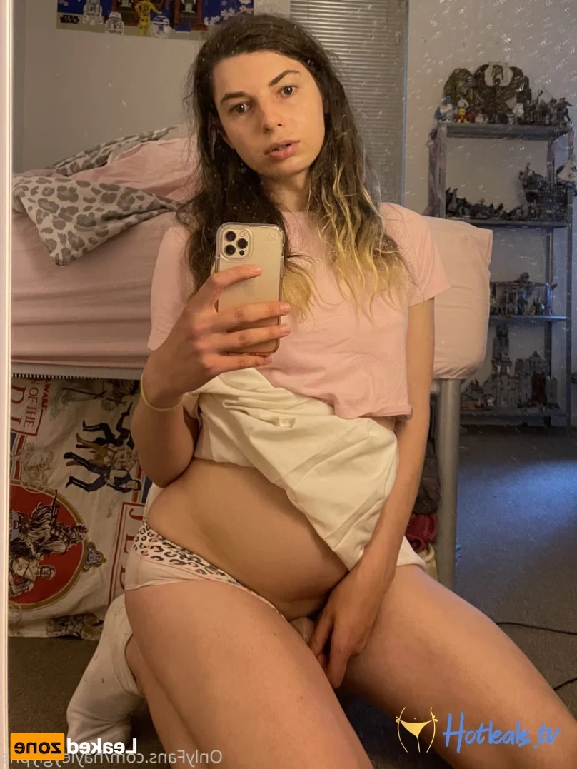 hayley [ chippiechipsbimbo ] Onlyfans leaked photo 13860795 on Hotleaks.tv