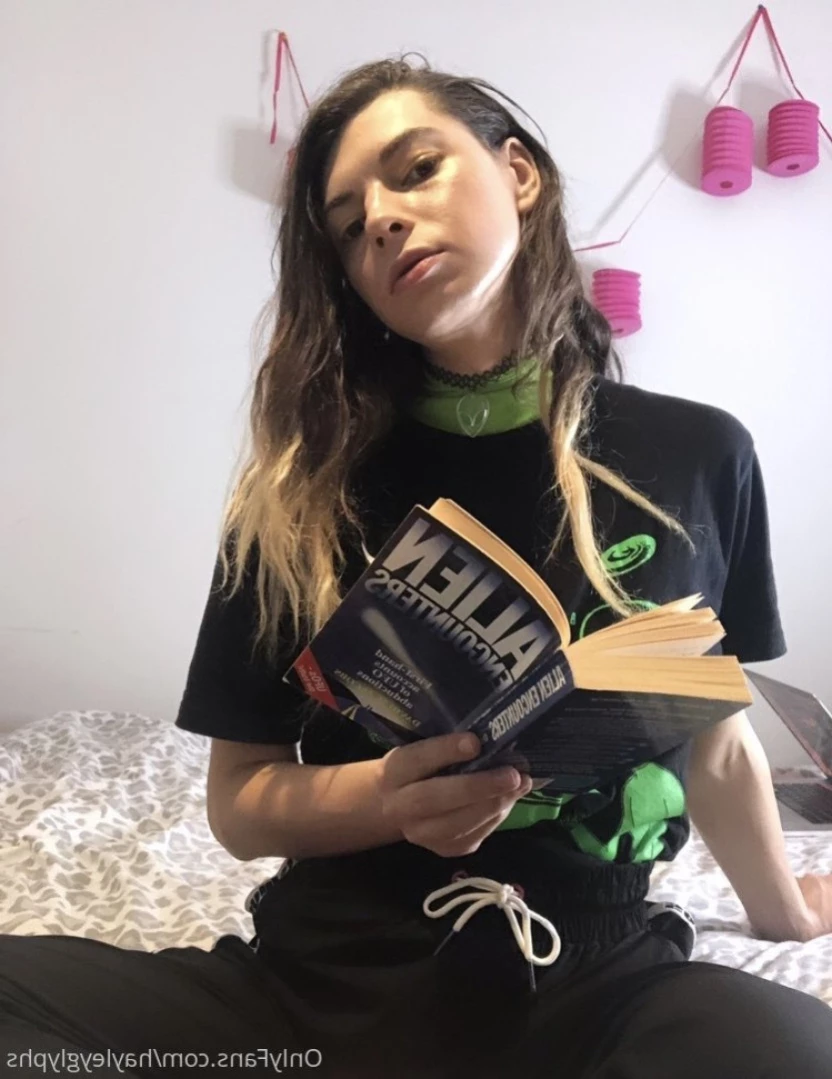 hayley [ chippiechipsbimbo ] Onlyfans leaked photo 13868233 on Hotleaks.tv
