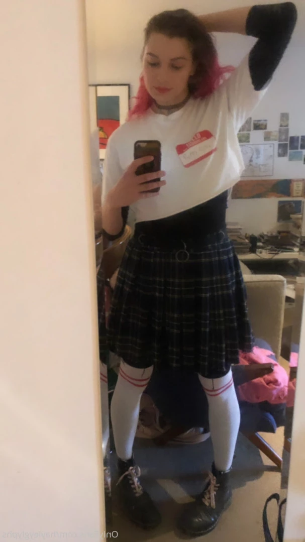 hayley [ chippiechipsbimbo ] Onlyfans leaked photo 14381348 on Hotleaks.tv