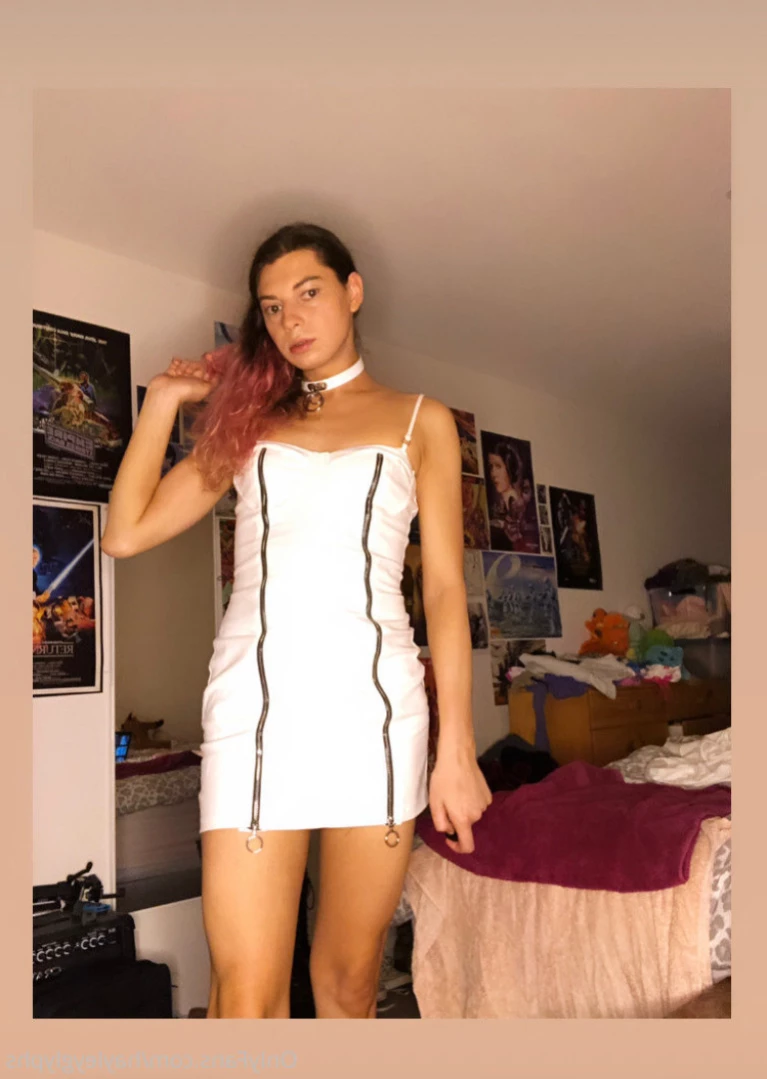 hayley [ chippiechipsbimbo ] Onlyfans leaked photo 14856853 on Hotleaks.tv