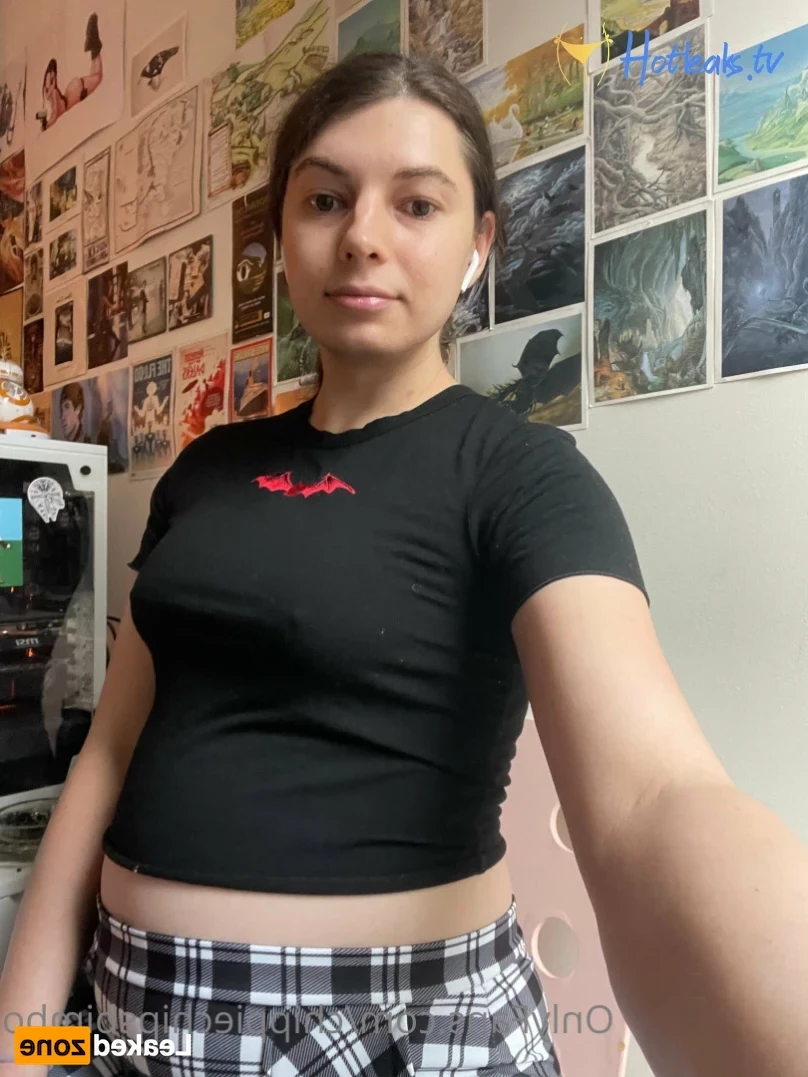 hayley [ chippiechipsbimbo ] Onlyfans leaked photo 15096330 on Hotleaks.tv