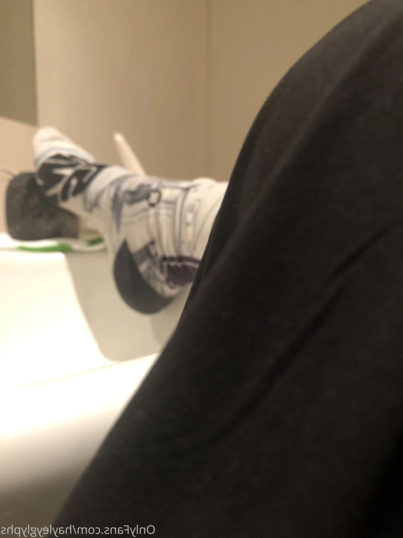 hayley [ chippiechipsbimbo ] Onlyfans leaked photo 16258710 on Hotleaks.tv