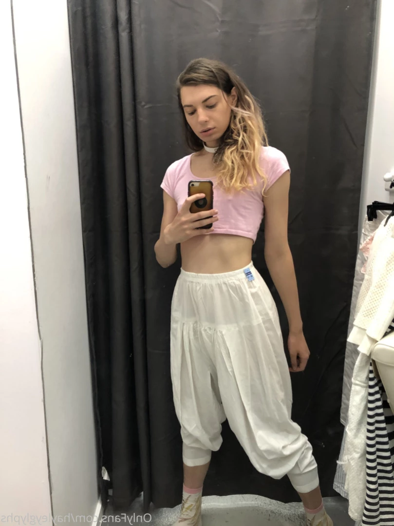 hayley [ chippiechipsbimbo ] Onlyfans leaked photo 16259946 on Hotleaks.tv