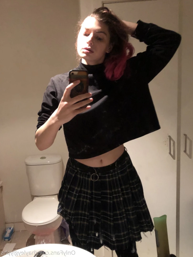 hayley [ chippiechipsbimbo ] Onlyfans leaked photo 16264028 on Hotleaks.tv