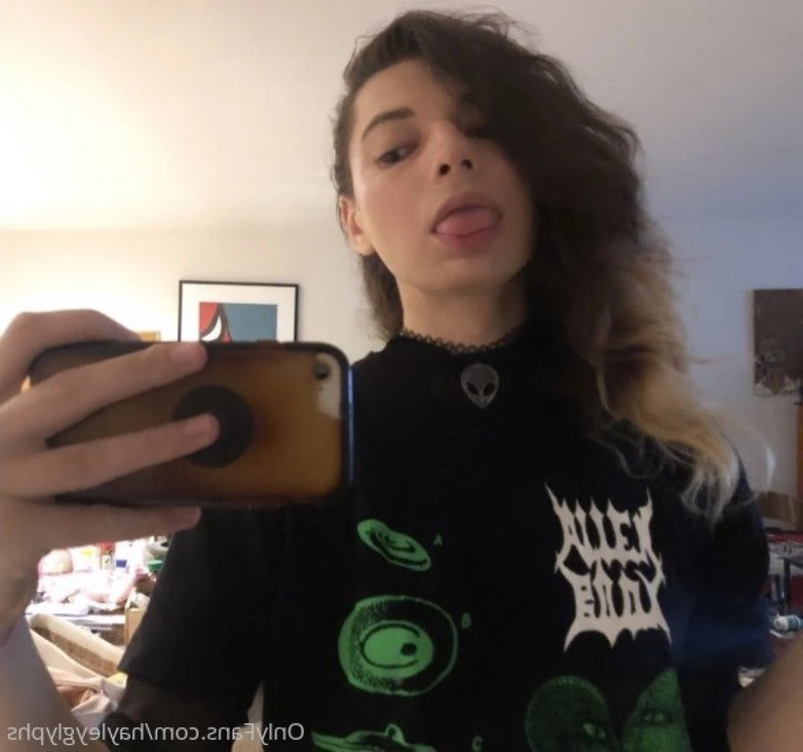 hayley [ chippiechipsbimbo ] Onlyfans leaked photo 16264183 on Hotleaks.tv