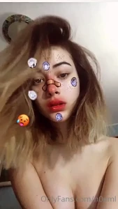 1676526