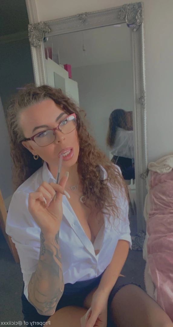 Cloe 👸🏼 🦶🏽 [ cloegrey ] Onlyfans leaked photo 10870777 on Hotleaks.tv