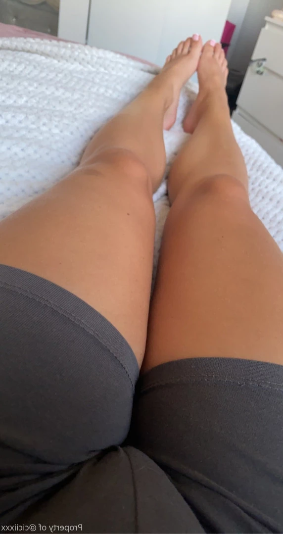 Cloe 👸🏼 🦶🏽 [ cloegrey ] Onlyfans leaked photo 10963398 on Hotleaks.tv