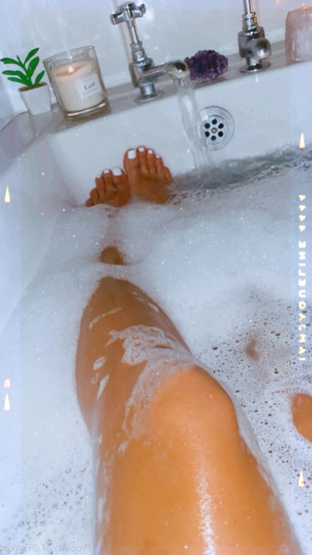 Cloe 👸🏼 🦶🏽 [ cloegrey ] Onlyfans leaked photo 11701720 on Hotleaks.tv