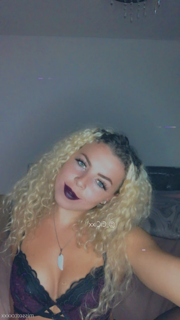 Cloe 👸🏼 🦶🏽 [ cloegrey ] Onlyfans leaked photo 12045569 on Hotleaks.tv