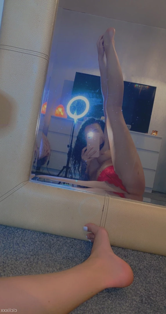 Cloe 👸🏼 🦶🏽 [ cloegrey ] Onlyfans leaked photo 12052721 on Hotleaks.tv