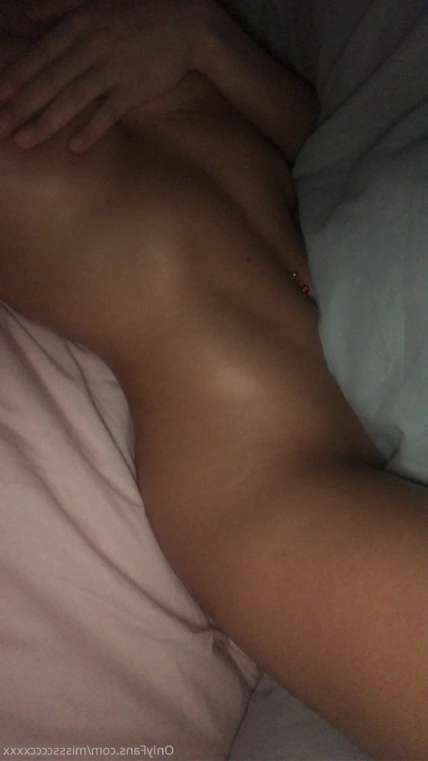 Cloe 👸🏼 🦶🏽 [ cloegrey ] Onlyfans leaked photo 12053657 on Hotleaks.tv