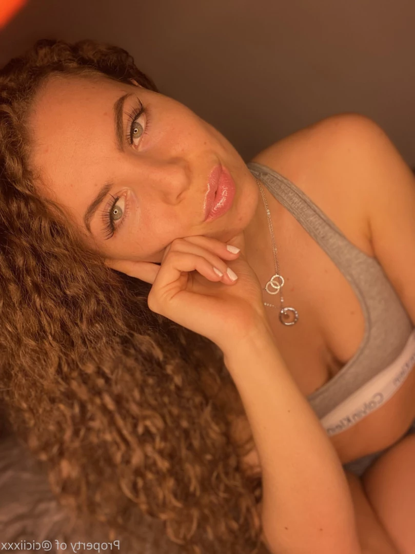 Cloe 👸🏼 🦶🏽 [ cloegrey ] Onlyfans leaked photo 12054332 on Hotleaks.tv