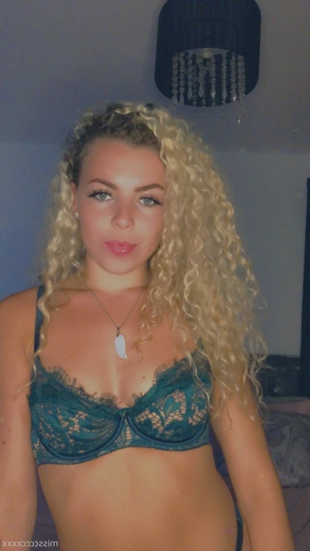 Cloe 👸🏼 🦶🏽 [ cloegrey ] Onlyfans leaked photo 15234636 on Hotleaks.tv