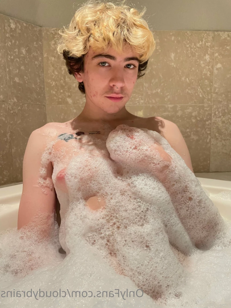 cloudy [ cloudybrains ] Onlyfans leaked photo 16238355 on Hotleaks.tv