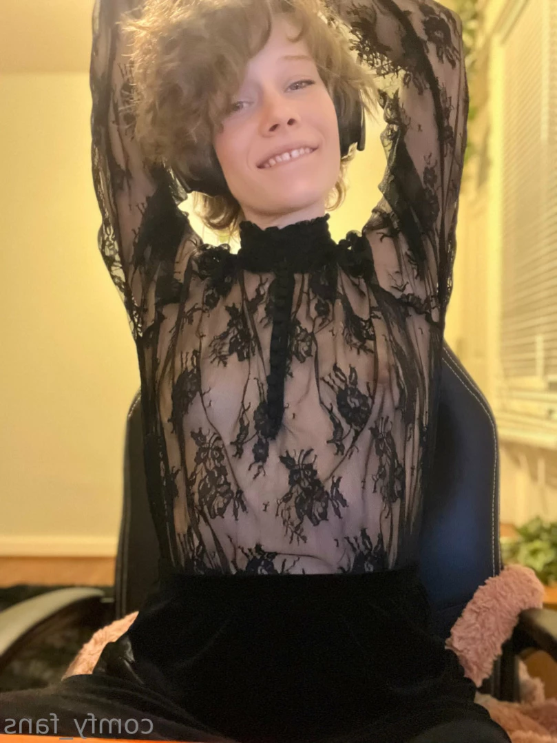 this is a comfy zone [ comfy_fans ] Onlyfans leaked photo 11841220 on Hotleaks.tv