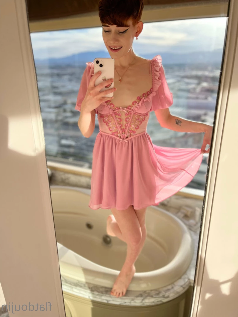 this is a comfy zone [ comfy_fans ] Onlyfans leaked photo 11841453 on Hotleaks.tv