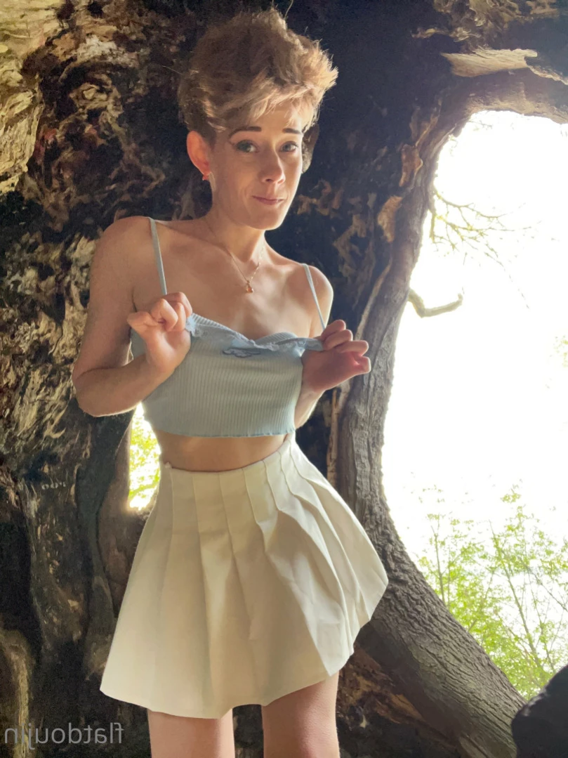 this is a comfy zone [ comfy_fans ] Onlyfans leaked photo 12786559 on Hotleaks.tv