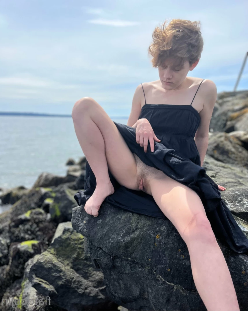 this is a comfy zone [ comfy_fans ] Onlyfans leaked photo 15554014 on Hotleaks.tv