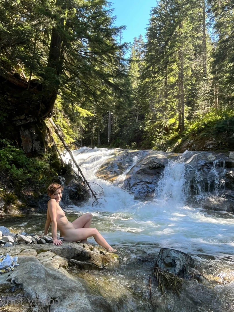 this is a comfy zone [ comfy_fans ] Onlyfans leaked photo 15618519 on Hotleaks.tv
