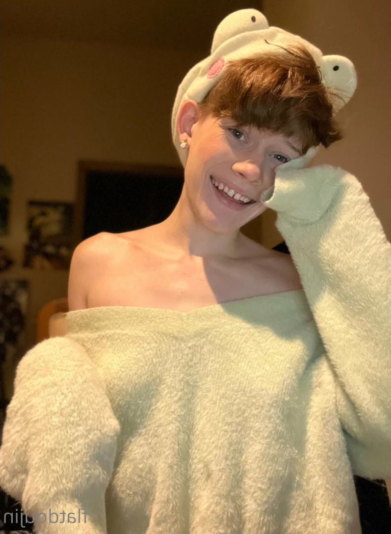 this is a comfy zone [ comfy_fans ] Onlyfans leaked photo 15781101 on Hotleaks.tv
