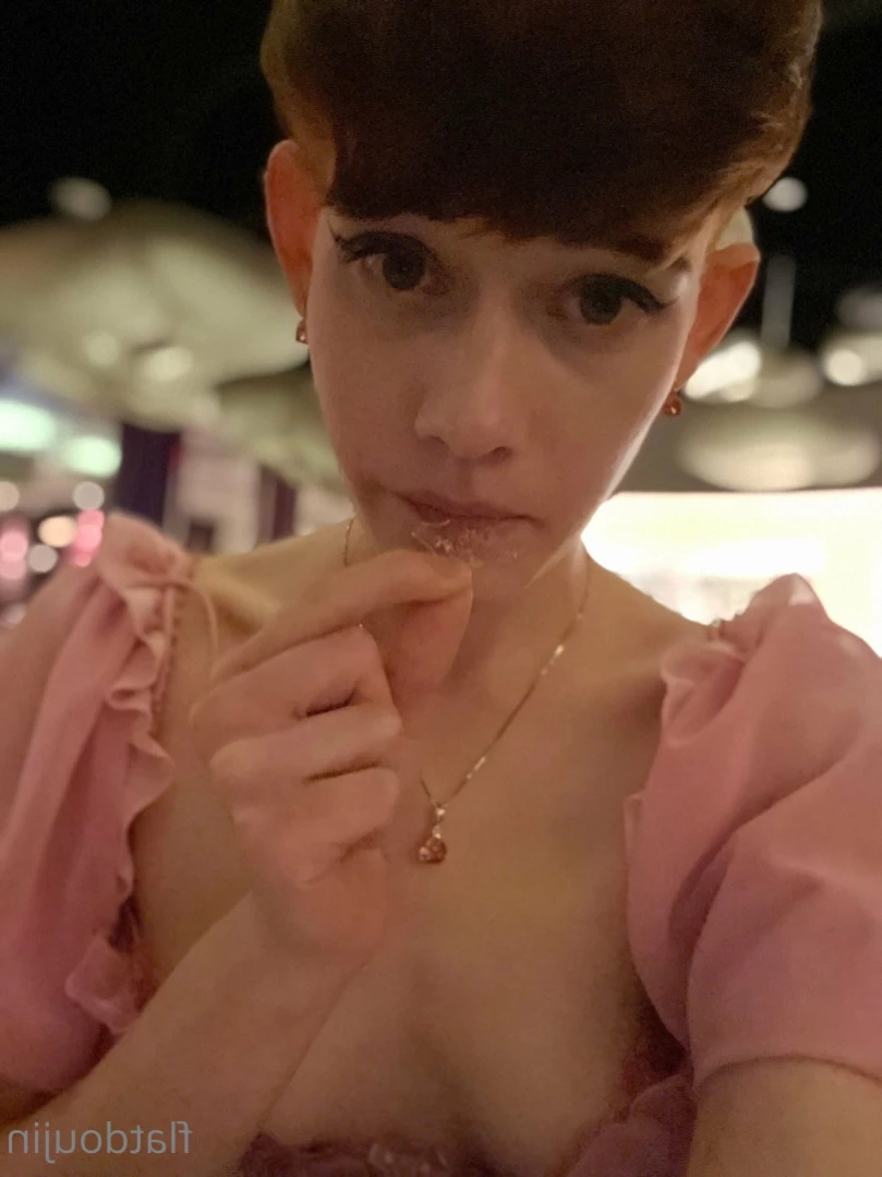 this is a comfy zone [ comfy_fans ] Onlyfans leaked photo 16047998 on Hotleaks.tv