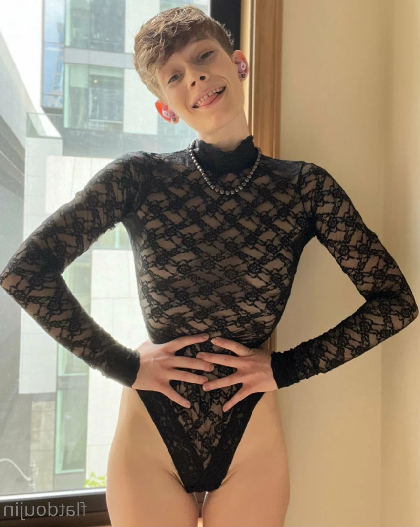 this is a comfy zone [ comfy_fans ] Onlyfans leaked photo 16071343 on Hotleaks.tv