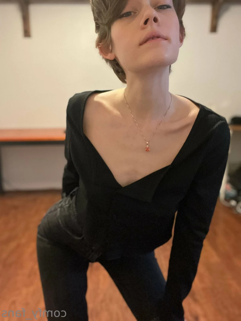 this is a comfy zone [ comfy_fans ] Onlyfans leaked photo 16080228 on Hotleaks.tv