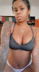 15948586