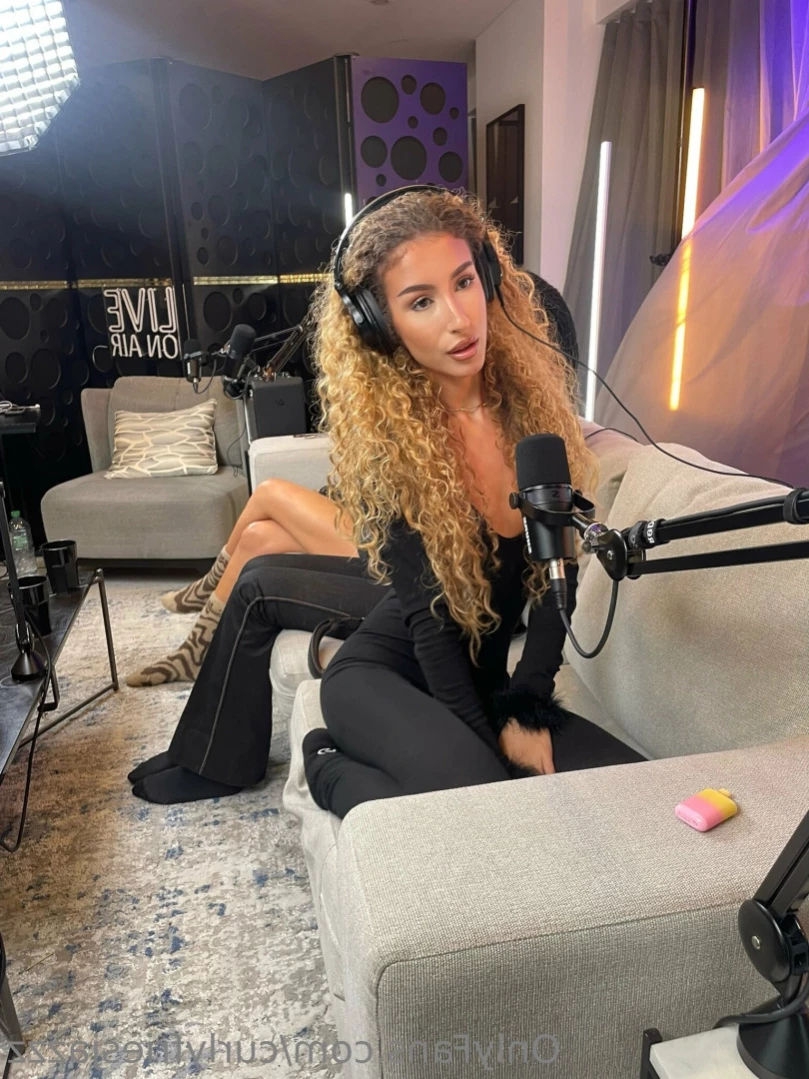 Curly Fries Jazz [ curlyfriesjazzz ] Onlyfans leaked photo 12685791 on Hotleaks.tv