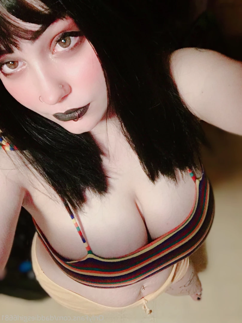 MandyBeelzebub [ daddiesgirl6681 ] Onlyfans leaked photo 11718912 on Hotleaks.tv