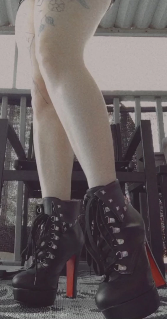 MandyBeelzebub [ daddiesgirl6681 ] Onlyfans leaked photo 11977335 on Hotleaks.tv