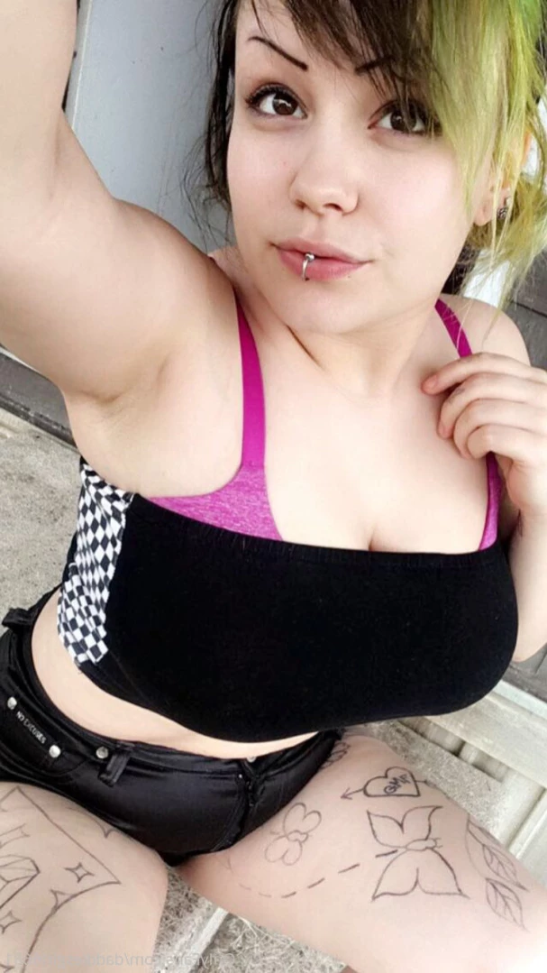 MandyBeelzebub [ daddiesgirl6681 ] Onlyfans leaked photo 15076406 on Hotleaks.tv