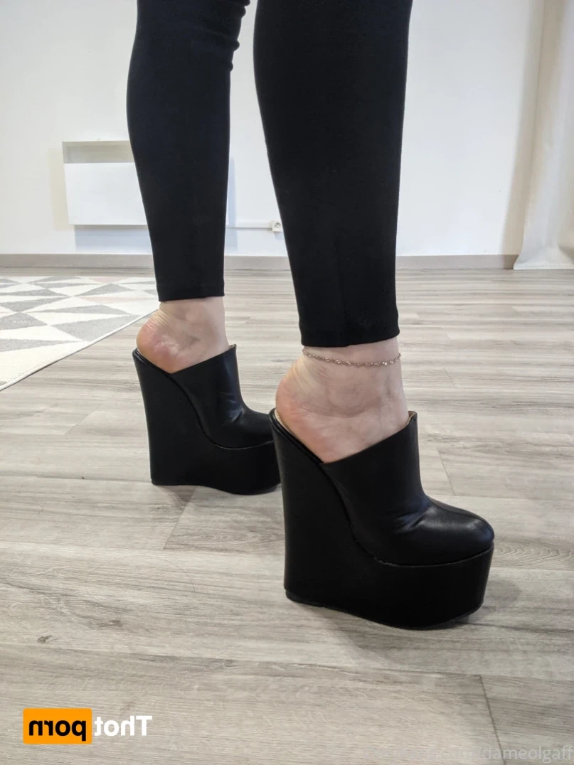 Dame Olga [ dameolgaff ] Onlyfans leaked photo 15986802 on Hotleaks.tv
