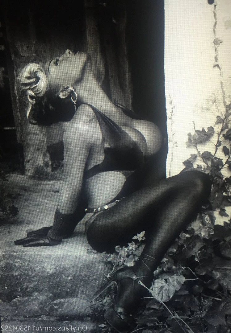 Nblackhammer [ naomiblackhammer ] Onlyfans leaked photo 872926 on Hotleaks.tv