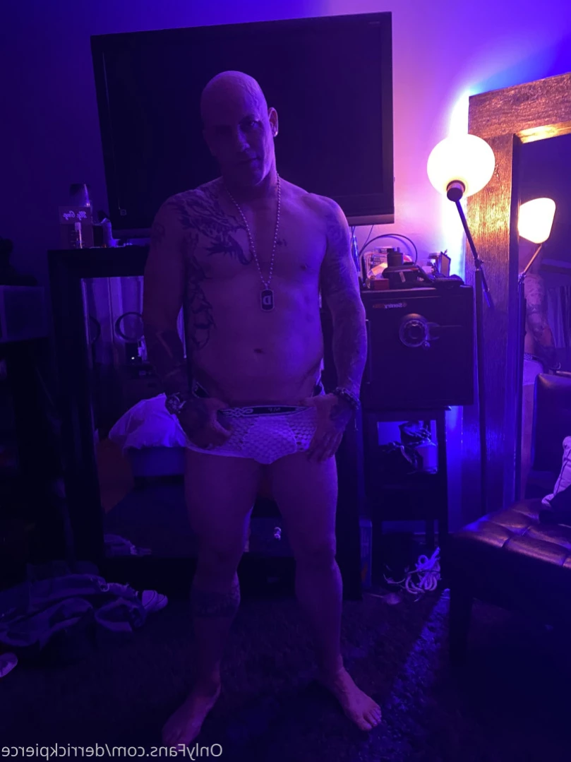 Derrick Pierce [ derrickpierce ] Onlyfans leaked photo 12079397 on Hotleaks.tv