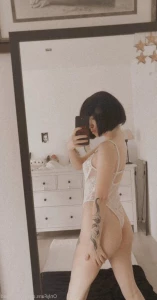 877098