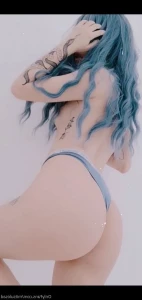 877112