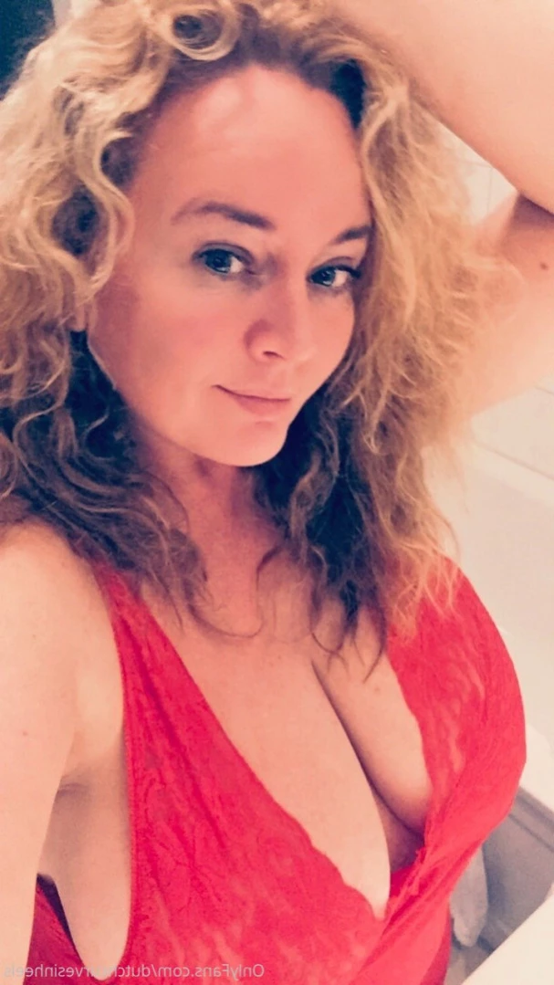 dutchcurvesinheels Onlyfans leaked photo 14370428 on Hotleaks.tv