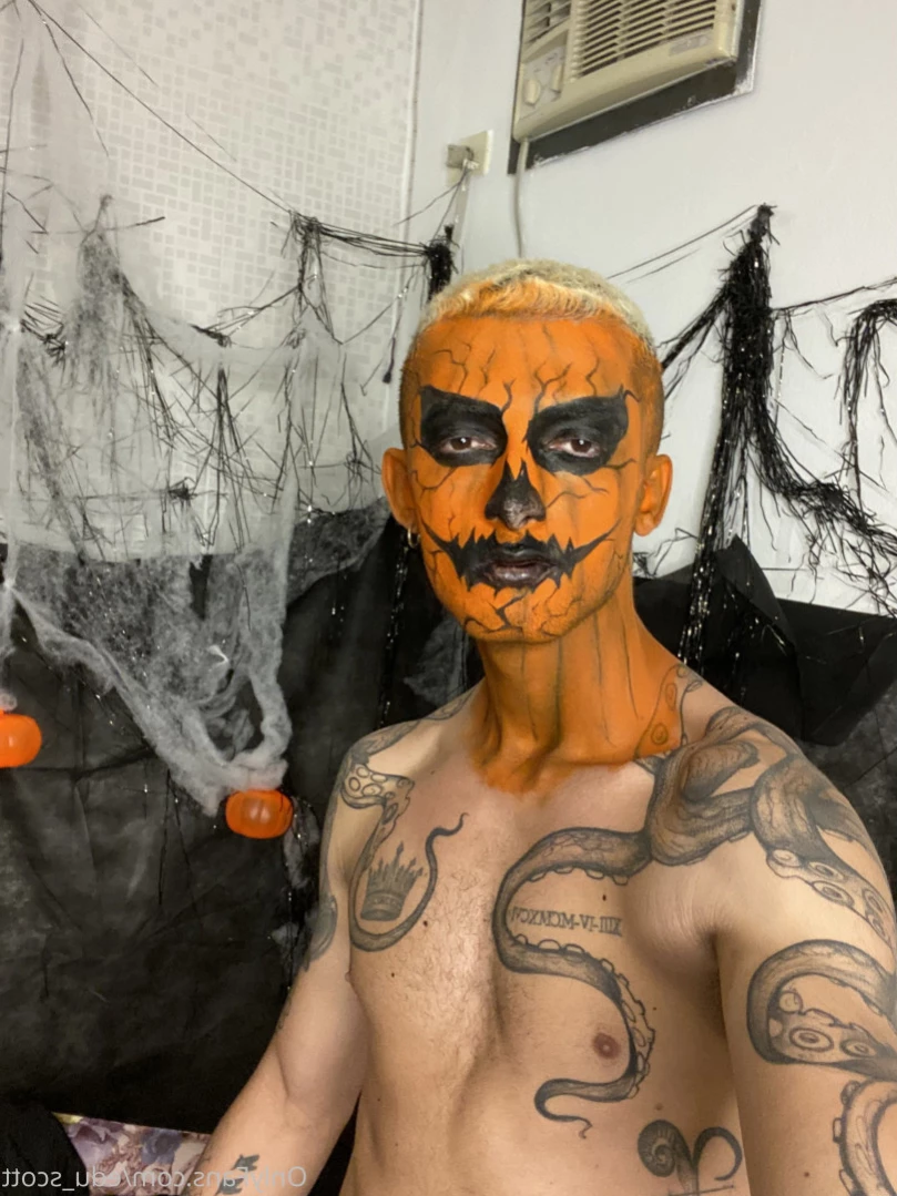 💈Naked barber  💇🏻‍♂️💈 [ edu_scott ] Onlyfans leaked photo 11909079 on Hotleaks.tv