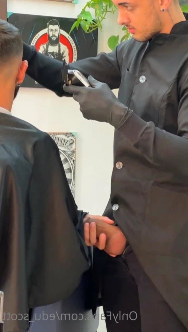 💈Naked barber  💇🏻‍♂️💈 [ edu_scott ] Onlyfans leaked photo 11909136 on Hotleaks.tv